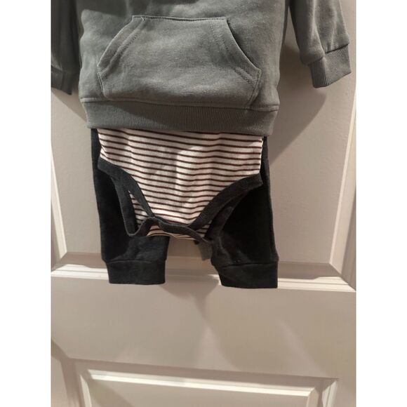 NEW Kids Headquarters Little Stegosaurus 4 Piece Outfit Size 6 Months - Picture 4 of 14